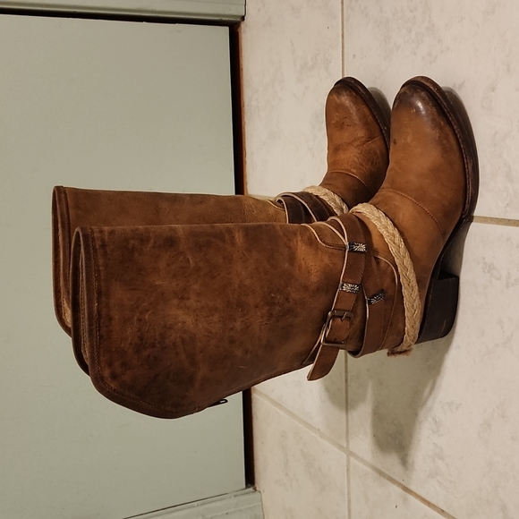 Freebird by Steven Drove Boots - Picture 8 of 11